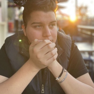 ernestor1998's profile picture. 