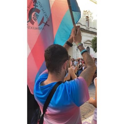 _mariot326's profile picture. Jamás te avergüences de aquello que te hizo fuerte.