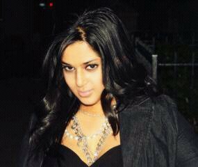 rorialicia's profile picture. 