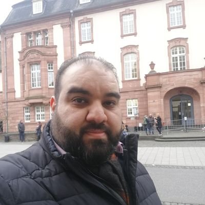 Democracy defender & migration advocate + non-violence/CVE/PVE expert