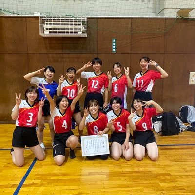 三重大学全学バレーボール部です🏐東海リーグ昇格を目標に日々練習に取り組んでいます! バレーに少しでも興味のある方はぜひ連絡ください😊😊