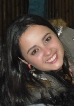 Enfermeira... Católica... Tenho uma família maravilhosa e grandes amigos... Agradeço a Deus por tudo que me proporciona... sou muito FELIZ!