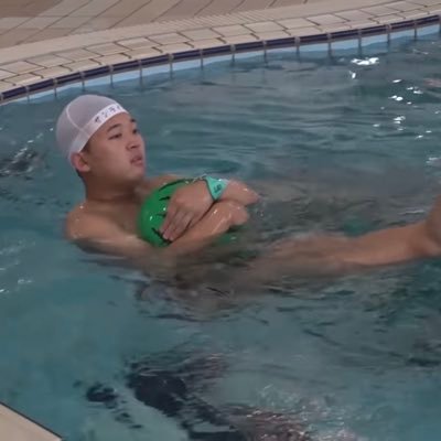 gREV4isrBYsBQLq's profile picture. 