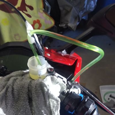 AJITONOHITO's profile picture. CB1300SBと959パニガーレのエアを抜いています。レバーはゆっくり優しく。

アイコンはエア抜きでSDGs。

サスペンションは2台ともセイクレッドグランドにて。

23.10.27
T33 エクストレイル納車