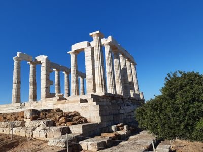 AdKomninos's profile picture. Liberal