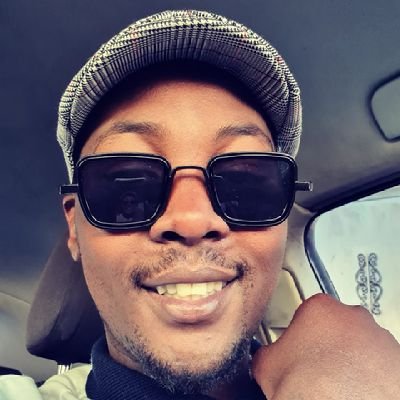 Syf_Mgudlwa's profile picture. Praise This Beautiful Day. 😊 Superdad 🦸 Entrepreneur🧑‍💼🧑‍💻 Co-founder, CEO @VibeExperiences