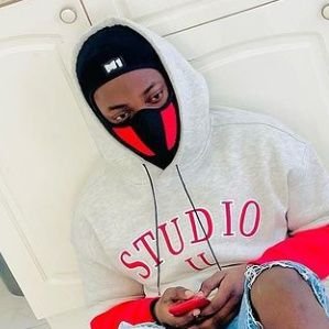 Tom_Hollandr's profile picture. Football lover. Get it or die trying. Crypto lover, #DeFi, #NFTs.