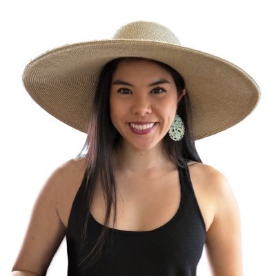 🎙Pod Host @foundedbywomen | 💫Sharing women-led stories of entrepreneurs & trailblazers who are building inspirational things | 🤸🏻♀️Mama x 3