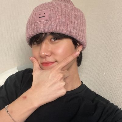 🇪🇦 24% he/him | Big multifandom trash.✨ | East Asian Studies. 🇰🇷 | Dancing and videogames. | SP/ENG/한국어
