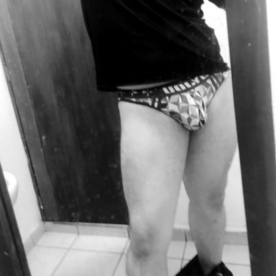 uir28167487's profile picture. abierto a todo