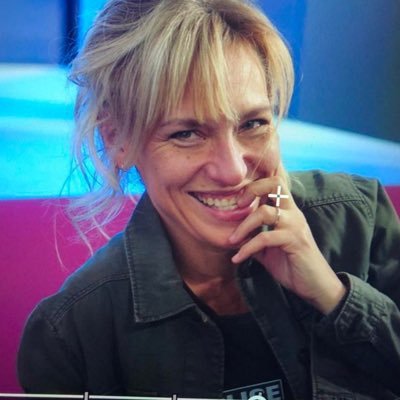 Meilleure flic de Sete /// pas touche à ma famille // compte parodique