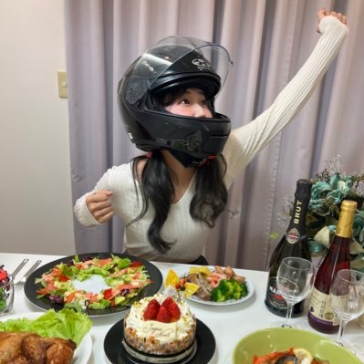 バイクに乗ってる女子大生ゆうかです！！レブル250 🛵〰️(#rebel250)に乗ってる大学院生！ 👧🏻🏫🎓理系女子🧪