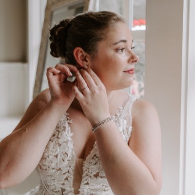 jess_sieck's profile picture. Optimistic extrovert, advocate for arts engagement & education, lover of being surrounded by good people🤗 she/her