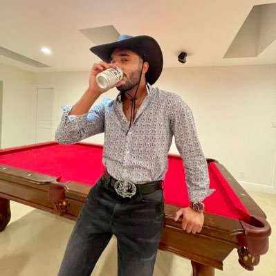 ndre3000's profile picture. 