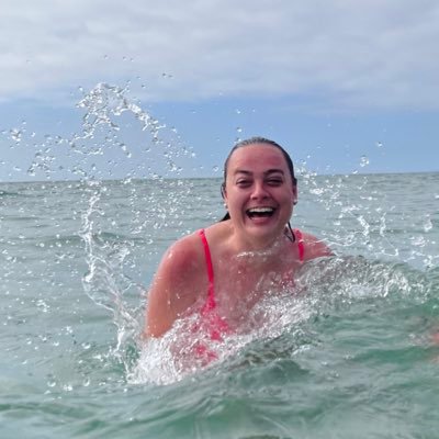 An island girl from the coast of Maine, Interested in Marine Science & Policy ~I'm actually a mermaid~ SCUBA DM & Fisheries Focused🐟🦪🦞 founder @wharfsideme