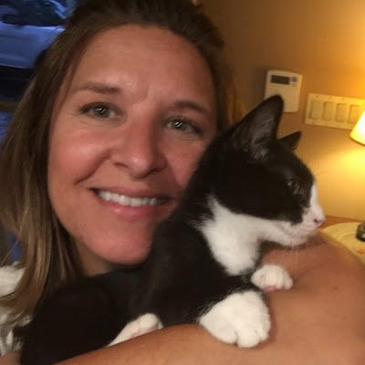 julielevyslp's profile picture. 