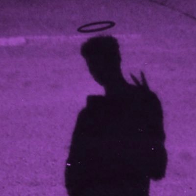 leeban__'s profile picture. |drug induced writer|god|visionary|