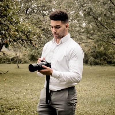 Photographer/Editor from Portland, Maine. I do mostly portraits, freelance, weddings and love traveling.