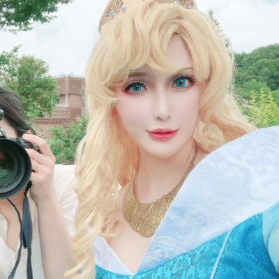 コスプレから離れ気味の成人済レイヤー。主ジャンル→twst/FGO/とうらぶ/JOJO/ファフナー/海外ドラマ/ディズニー🎃秋はDハロ仮装民🏰宗三とオジマンとアバッキオとヴィルが好きです✨ 最近ウマ娘も始めました。コスプレのタグ→ #エリーのコスphoto
