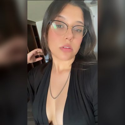IleanaTorresca's profile picture. La dicha está en el universo y amanecí pa' disfrutar ☀️