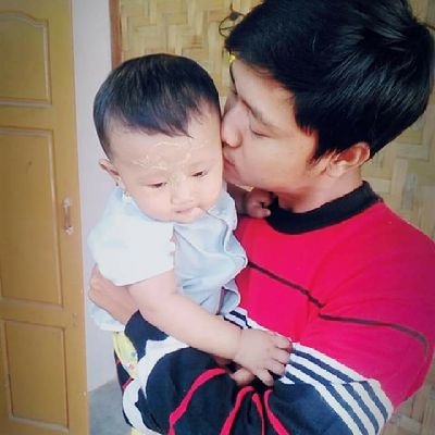 shwezin11233919's profile picture. 