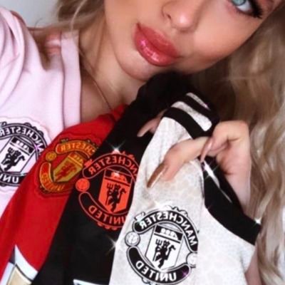 The girls of the Red Army. Pictures are from social media. DM us if you want your picture out. #redarmygirls #footballgirls #ggmu #utfr #mufcgirls #manutdgirls