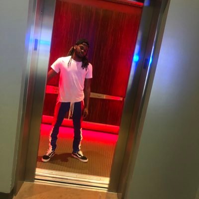 Detroit born and raised 👊🏾 Chef 👨🏾🍳 M²WAY ! Men’s Softball 🥎 Player