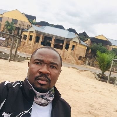Dj for your wedding|parties|private parties| Mc/voice over artist | Event host| mechanical fitter 🇿🇲For booking e-mail: chalwekabaso@gmail.com