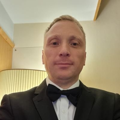 Keen sailor, CHFT Senior Finance Manager, FFF value maker, F1 Fan (McLaren, Norris)