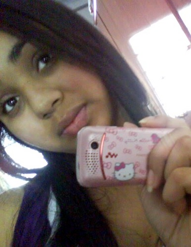 Soou Super doida..Amoo minhas Amigas...Tenhoo um Irmãoo maiis kii PERFEITOO...♥ na verdade tenho três rsrsrs, elles são essencial pra mim..