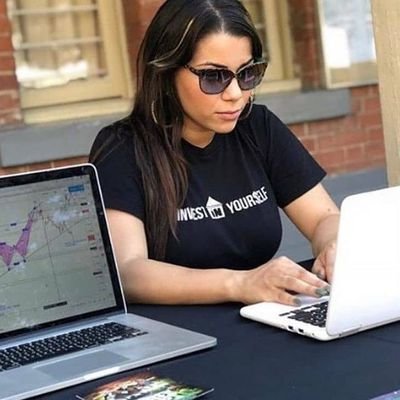 I'm an investment consultant. I deal on Stocks and Cryptocurrency trading and investments. (Free to DM 【YES】