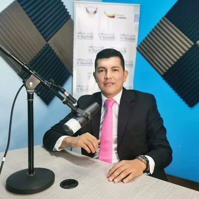 Periodista - narrador deportivo - conductor del programa  Gaceta Deportiva en @VigíaFm.
 ¡El Golazo papá! ⚽💙📻