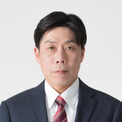 公明党気仙沼支部長。昭和51年気仙沼市大島生まれの大島育ち。大島小、大島中、米谷工業高校を卒業。趣味は、キャンプとけん玉。特技はなし。気仙沼を人一倍愛する誇りを高く持ち頑張ります!