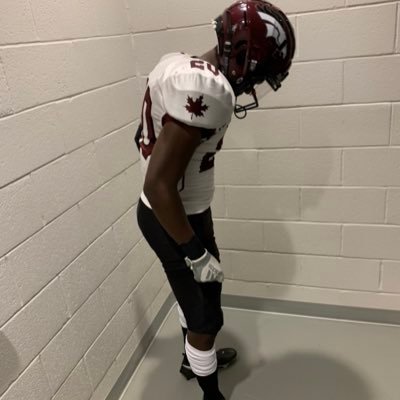 {Maple Heights}{Linebacker 5,11}{185 lbs }class of 23’ {3.94}