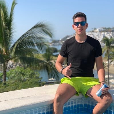 julio_c95's profile picture. 