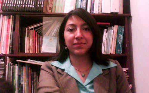 Nacida en Cuenca 
Título de Ingeniera de Sistemas
Especialista en Docencia Universitaria