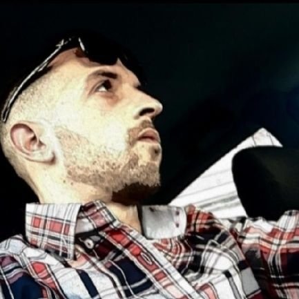 Streamer y Creador en https://t.co/gztVW3qLfN como piloto de simracing en Gran turismo y Dirt 2.0
