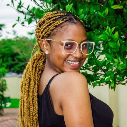 God fearing
Journalist
Self taught MUA
Insta: @setsa_tsaby_mamba_