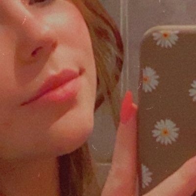 SlvRomane's profile picture. Romane