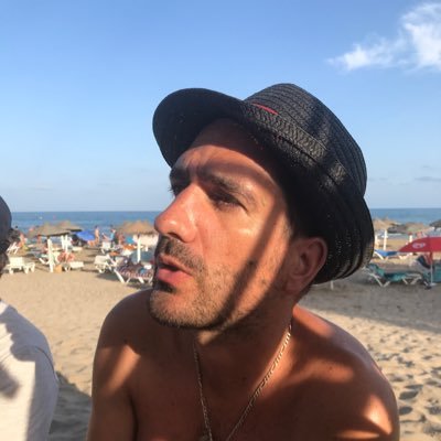 romain_deheras's profile picture. Prof de gestion