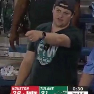 Slingin’ hats. “If you’re juiceless you’re useless” #WhoDat #RollWave #HottyToddy #Pelicans @redshirtltd