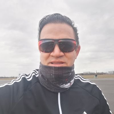 Trabajador, viajero incansable, deportista, maestro, De los altos de Jalisco... De todo un poco..