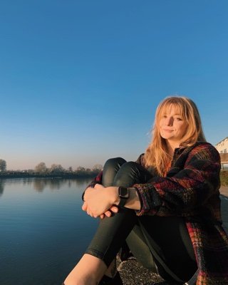 @burntorangeco 🍊 drama teacher / facilitator / director 🤸🏼♀️ Tweets and views are my own