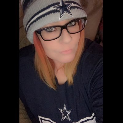 Cowboys Nation 🏈 Born & raised in the Midwest, I call AZ home now 🌵 Married + Mama of 3 ❤️