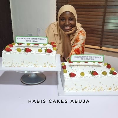 Cake Artist in Abuja 

Call or WhatsApp 08038080750
Follow on Instagram @ habiscakes