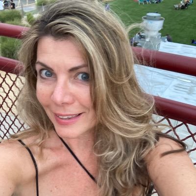 Realgailfeltham's profile picture. #conservative #capitalist #snarky 💋 #DIVA #SoldierOfChrist🙏🏻 #IronworkersKid @POTUS45 #Ihatetypos @Yankees ⚾️🇺🇸🗽ROMANS 12:2 #KAG