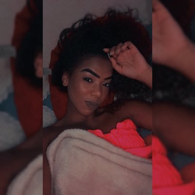 Mille_saantos's profile picture. 10/02 💙👩🏽‍❤️‍💋‍👨🏽 insta:@saantos_myll