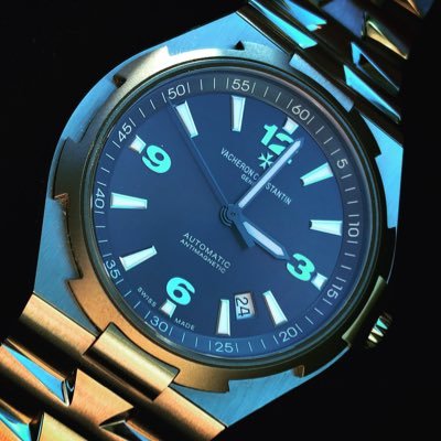 時計垢（音楽垢→@momo_tanton） ⌚️時計が音楽に埋もれて来たので垢作りました🥺情報発信より収集目的です✨時計と音楽とその他日常😎主に時計 🙌素敵な写真はいっぱいRTしちゃいます🤩✨ 裏垢系からフォローされますが、裏垢系のブロック率100%君は1000%☺️