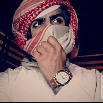 حي الله اللي في حسابي يمرون
فـي كـل يـوم وكــل ليلــه وحـزه
يا مرحبـا مليـون تـردف بمليـون
بأهل الوفاء والعـز وأهـل المعـزه