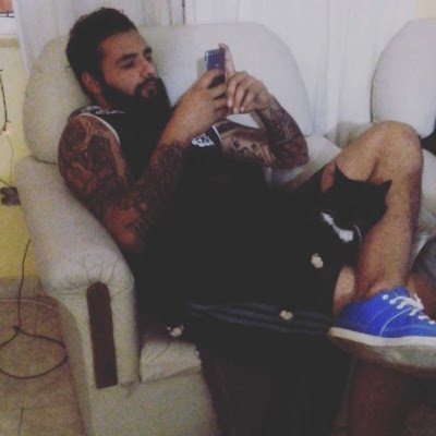 Soy gigolo, y streeper. Quiero que la gente me conosca mas, y que me vean como profesional.